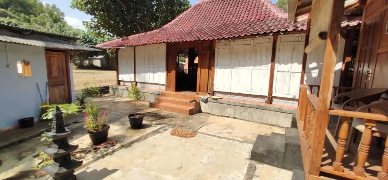 Limasan Mbah Darmo Hotel Tepus Luaran gambar